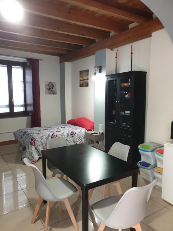 Ferienwohnung Romeo2 Somma Lombardo Exterior foto