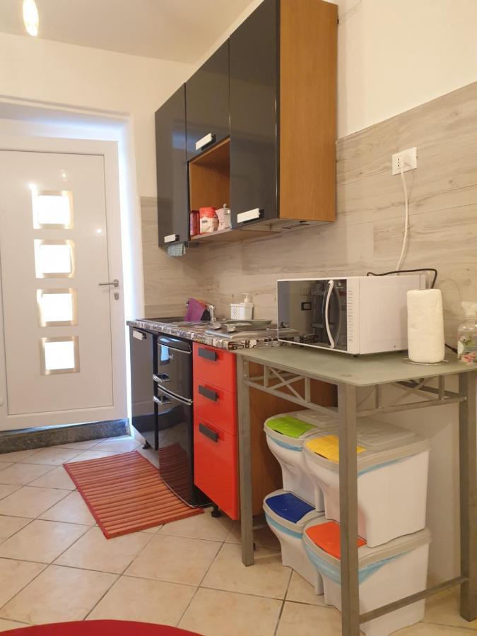 Ferienwohnung Romeo2 Somma Lombardo Exterior foto